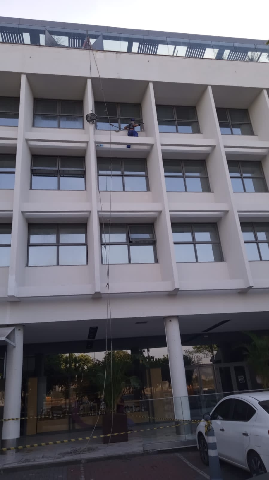 Limpeza das janelas hotel prodigy